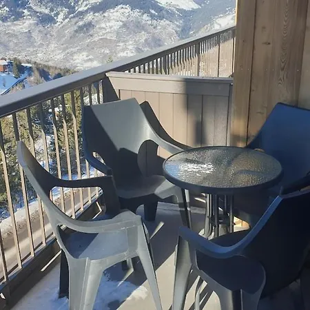 Moriond 1650 - 2 Bedrooms - Sleeps 8 Courchevel