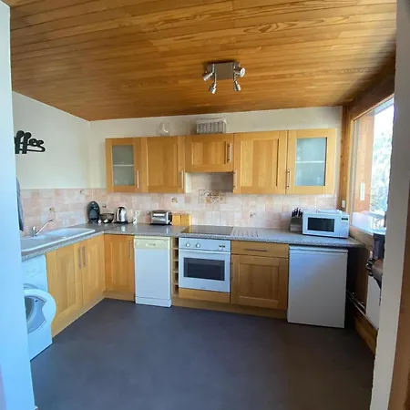 Moriond 1650 - 2 Bedrooms - Sleeps 8 * Courchevel